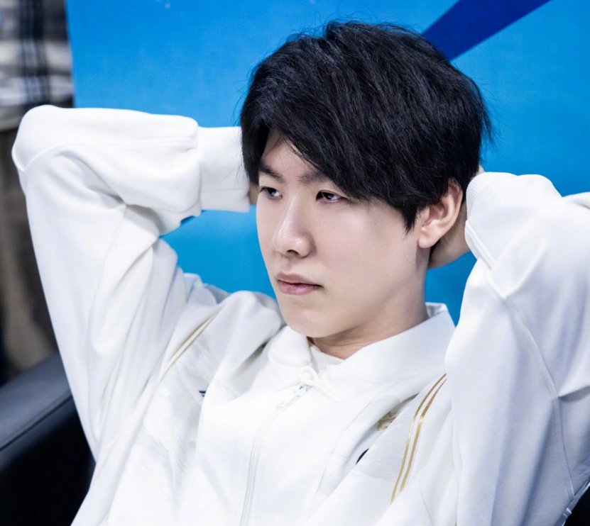 什么是牌面，央视发布年度百大有爱瞬间，EDG排在第77